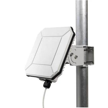 The single unit Cobham Explorer 540 also offers hybrid connectivity, using Inmarsat's BGAN and LTE