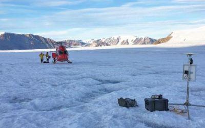 Iceberg Monitoring with the RockSTAR