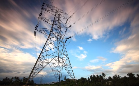 Transmission tower