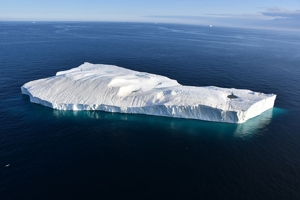 Cryologger Iceberg