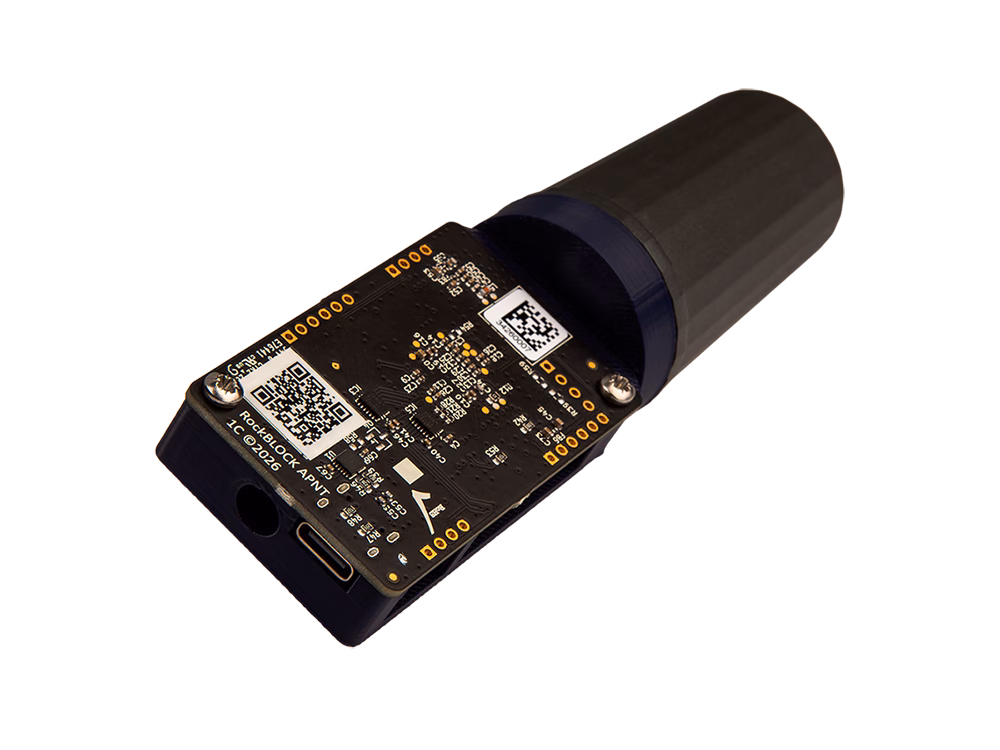 RockBLOCK APNT with Antenna